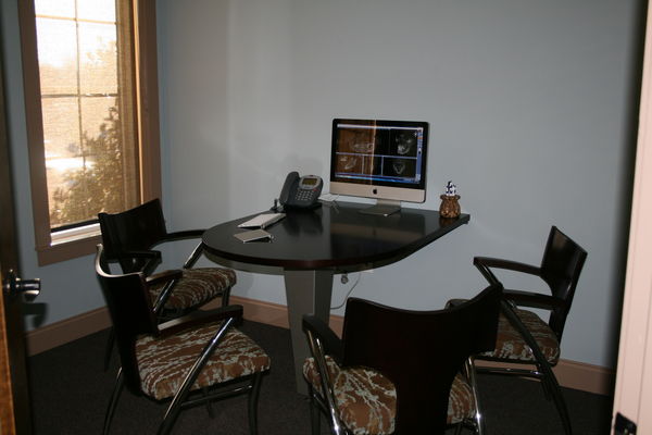 Consultation room for Issaqueena Prosthodontics